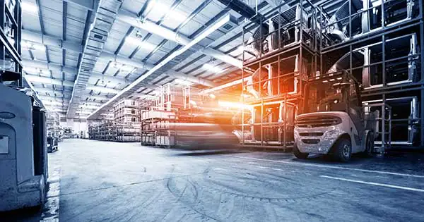 LED-Beleuchtung in einer Industriehalle