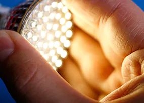 Lampe mit integrierten LEDs